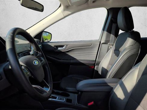 Used 2024 Ford Escape SE FWD image 10
