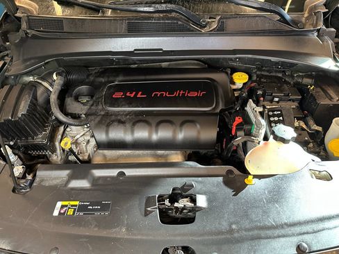 Used 2018 Jeep Compass Latitude w/ Popular Equipment Group AWD/4WD image 23
