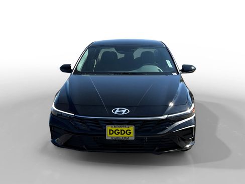 New 2026 Hyundai Elantra Blue image 8