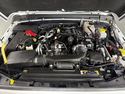 Used 2023 Jeep Wrangler Unlimited Sahara image 43