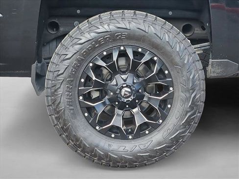 Used 2017 Chevrolet Silverado 1500 LTZ RWD image 29
