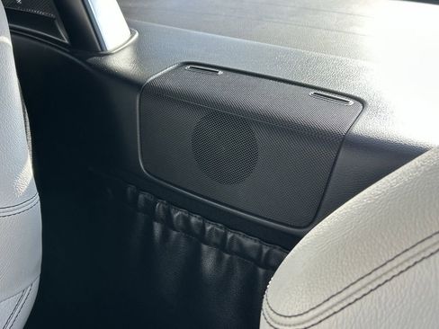 Used 2013 Mercedes-Benz SLK 250 image 28