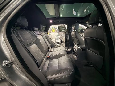 Used 2018 Land Rover Range Rover Velar R-Dynamic SE AWD/4WD image 15