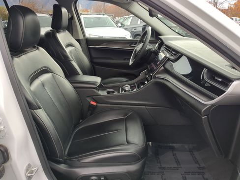 Used 2024 Jeep Grand Cherokee Limited 4xe image 35