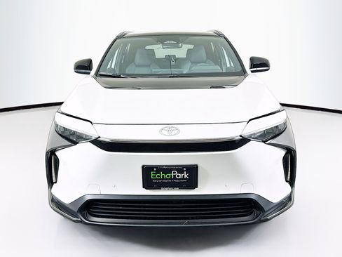 Used 2024 Toyota bZ4X FWD image 2
