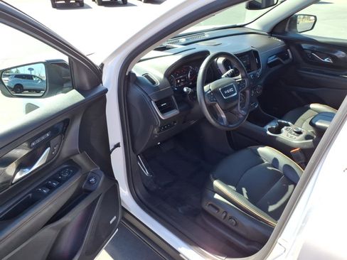 Used 2022 GMC Terrain AT4 w/ Infotainment Package II image 10