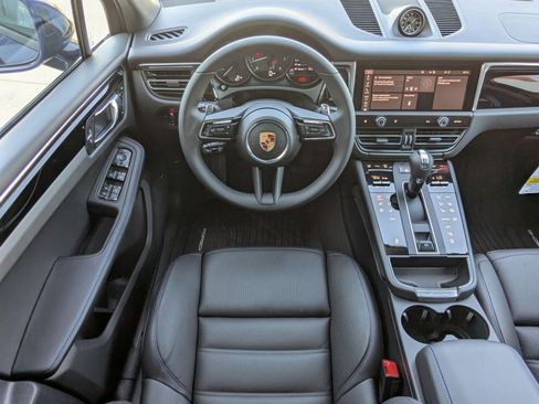 New 2026 Porsche Macan image 15