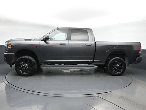 Used 2022 RAM 2500 Big Horn w/ Night Edition AWD/4WD image 4