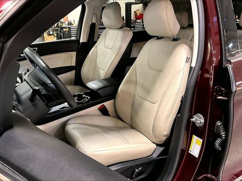 Used 2017 Ford Edge Titanium image 8