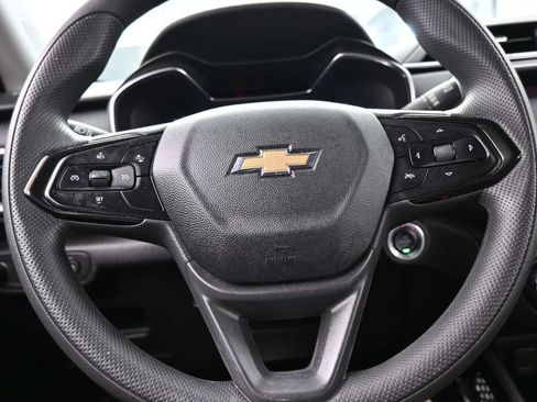 Used 2023 Chevrolet TrailBlazer LT FWD image 24