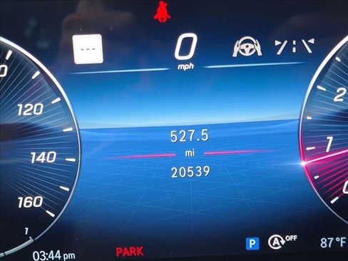 Used 2022 Mercedes-Benz C 300 Sedan image 11