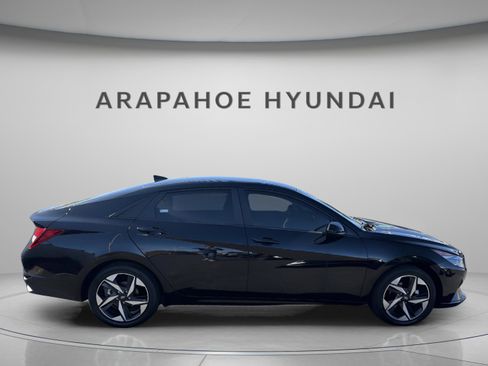 Used 2023 Hyundai Elantra SEL w/ Convenience Package FWD image 6