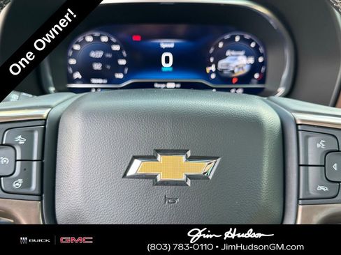 Used 2024 Chevrolet Suburban High Country AWD/4WD image 30