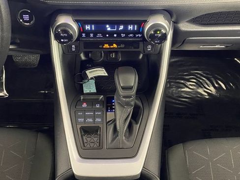 Certified 2025 Toyota RAV4 XLE AWD/4WD image 16