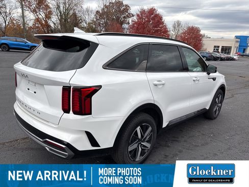 Used 2022 Kia Sorento S image 4