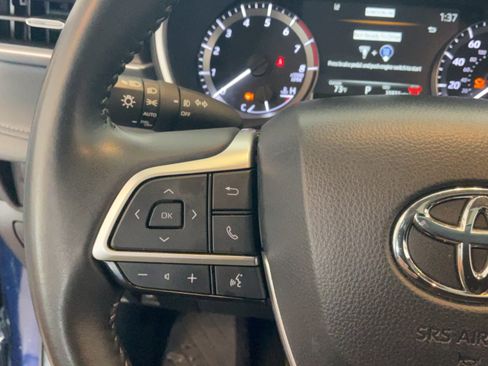 Certified 2025 Toyota Highlander XLE AWD/4WD image 19