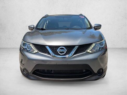 Used 2018 Nissan Rogue Sport SV AWD/4WD image 2