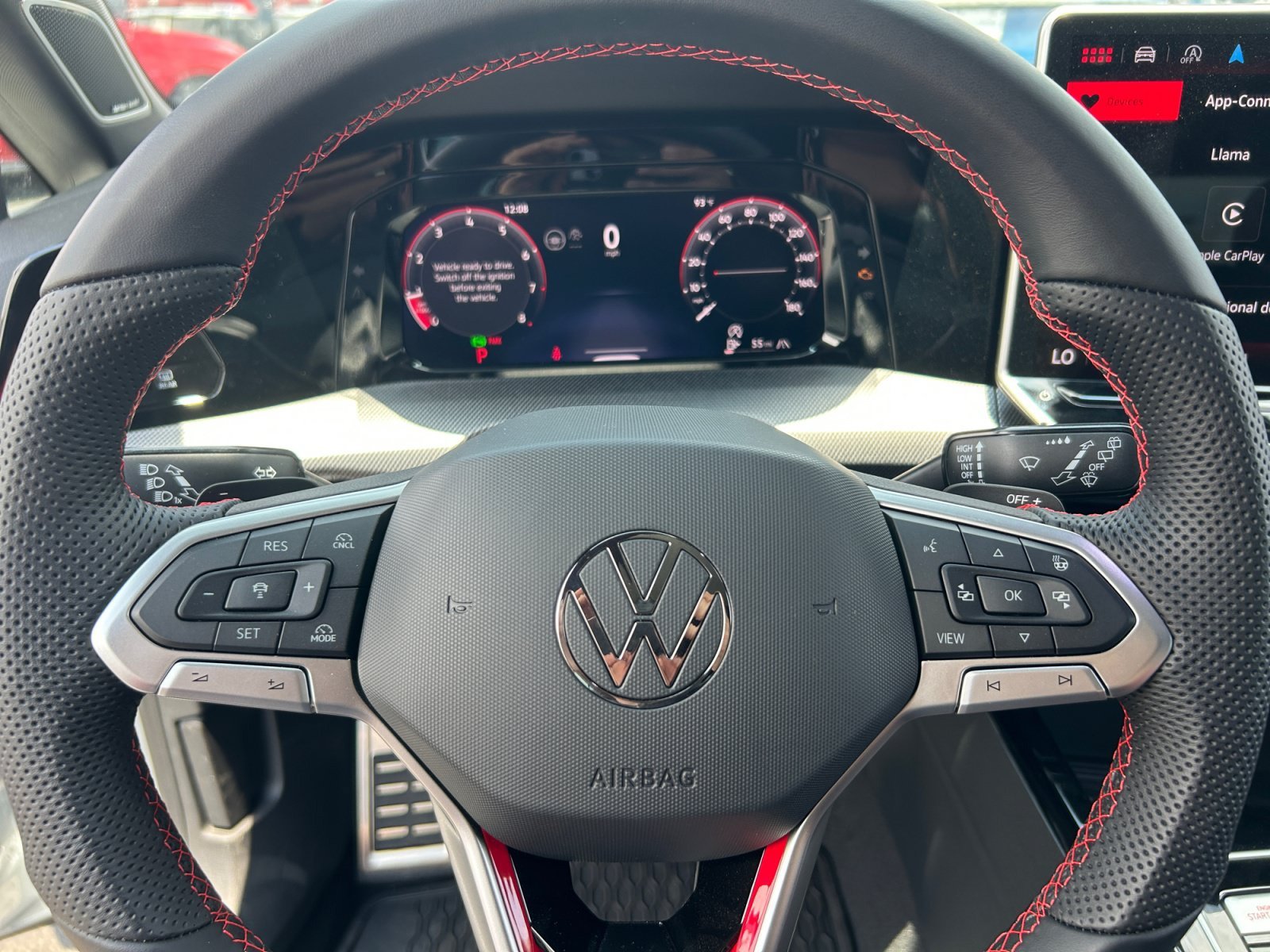 New 2026 Volkswagen GTI SE FWD image 9