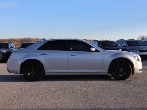 Used 2020 Chrysler 300 S image 7