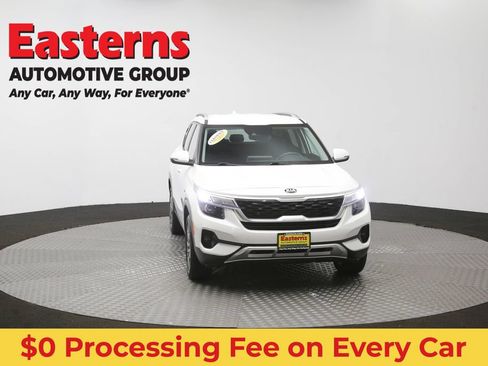 Used 2021 Kia Seltos S AWD/4WD image 50