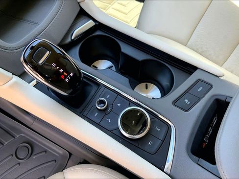 Used 2021 Cadillac XT5 Premium Luxury FWD image 17