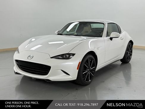 New 2026 MAZDA MX-5 Miata RF Grand Touring RWD image 1
