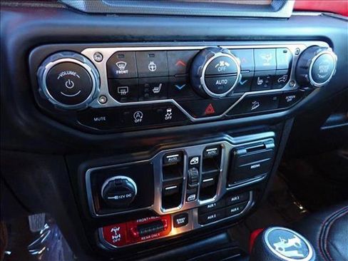 Used 2019 Jeep Wrangler Unlimited Rubicon AWD/4WD image 20