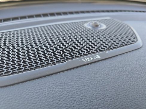 Used 2019 RAM 1500 Laramie image 13