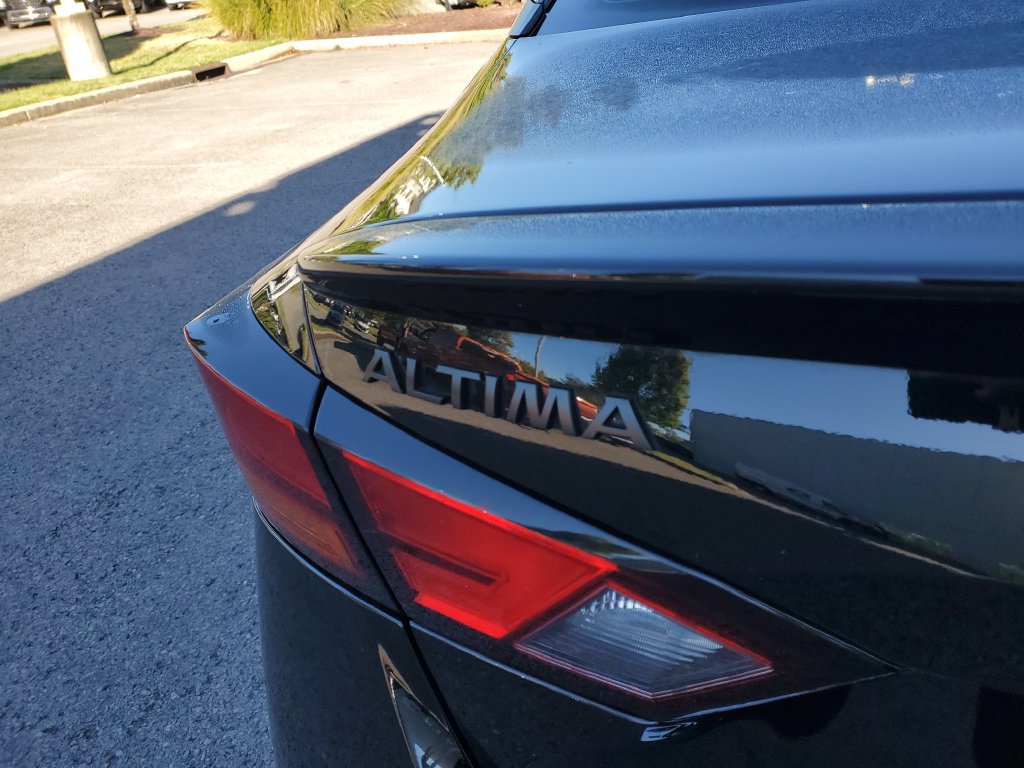 Certified 2022 Nissan Altima 2.5 SR w/ Midnight Edition Package FWD image 8