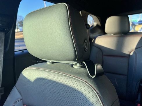 Used 2022 Chevrolet Blazer RS image 16