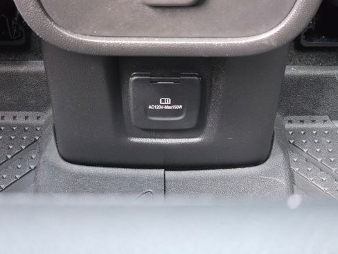 Used 2024 Chevrolet Equinox RS w/ RS Leather Package FWD image 28