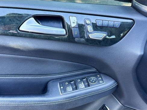 Used 2018 Mercedes-Benz GLS 450 GLS 450 w/ Premium Package image 19