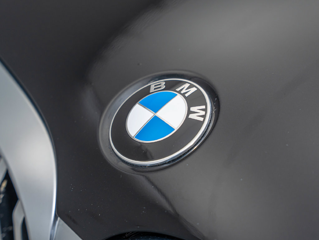Used 2023 BMW X3 xDrive30i w/ Premium Package w/ZPA AWD/4WD image 3