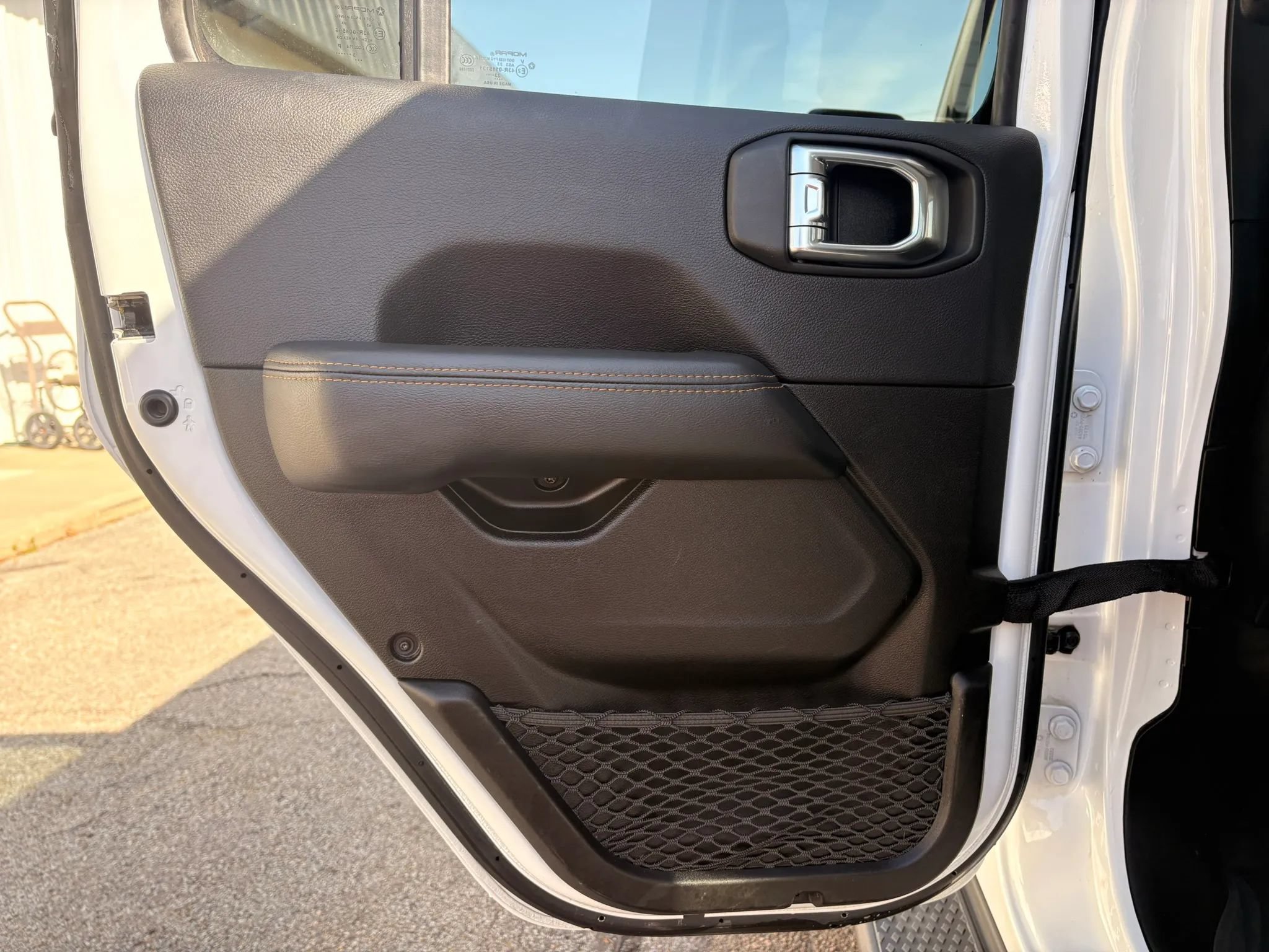 Used 2023 Jeep Gladiator Overland AWD/4WD image 13