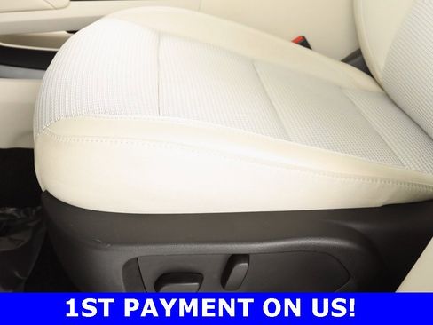 Used 2023 Buick Envision Preferred image 22