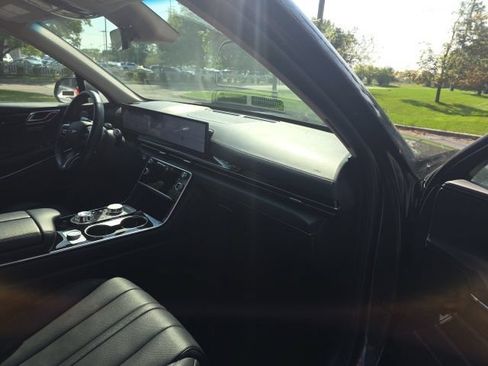 Used 2025 Genesis GV80 2.5T Standard AWD/4WD image 25