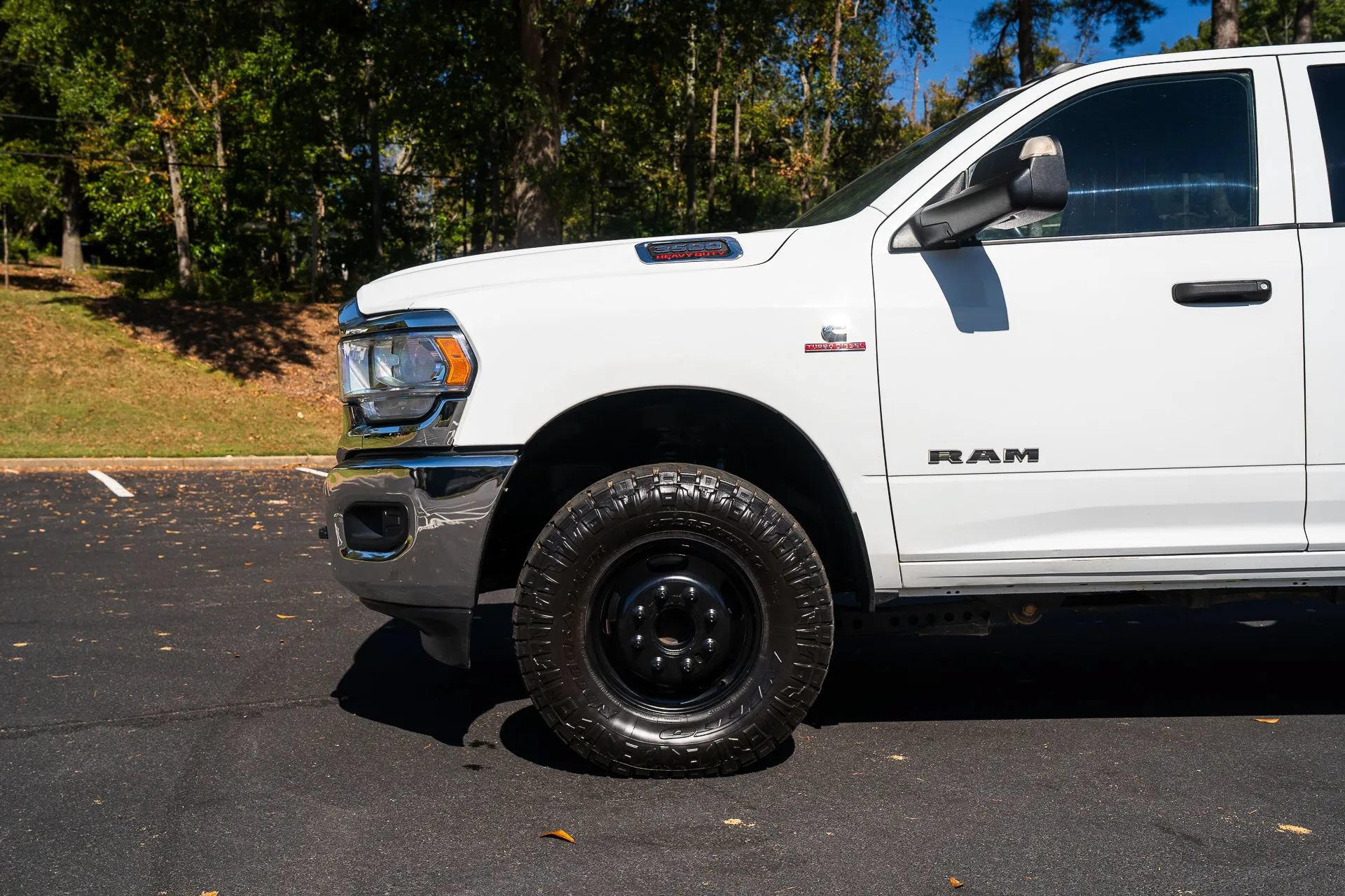 Used 2022 RAM 3500 Tradesman AWD/4WD image 3