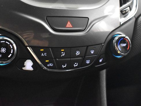 Used 2017 Chevrolet Cruze LT w/ LT Convenience Package FWD image 15