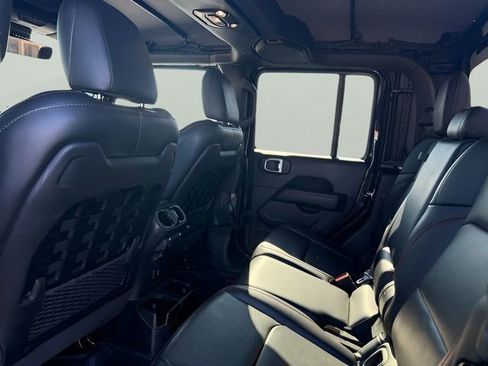 Used 2021 Jeep Gladiator Rubicon image 8