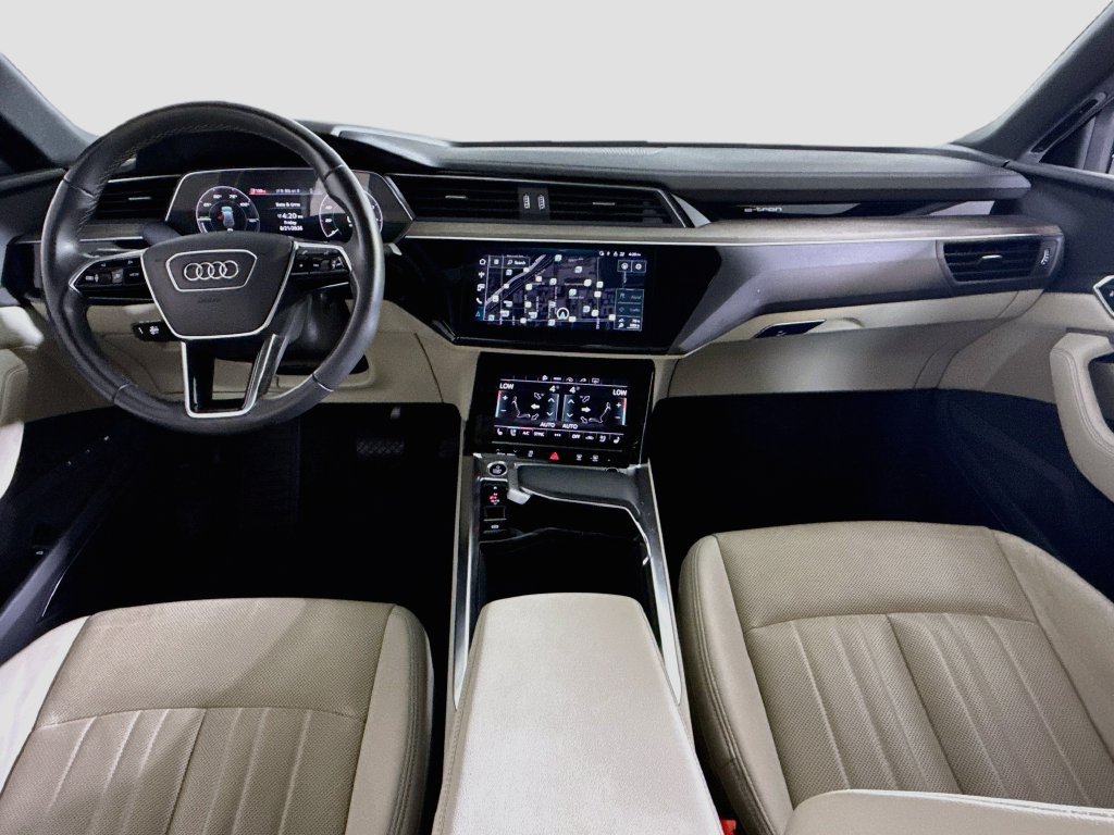 Certified 2024 Audi Q8 e-tron Premium Plus w/ Premium Plus Package AWD/4WD image 9