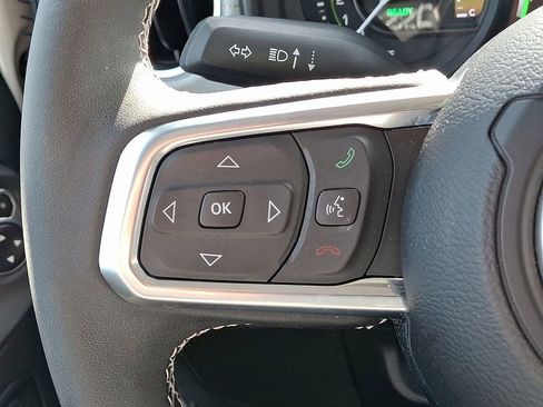 Certified 2025 Jeep Wrangler Unlimited Sahara w/ Safety Group image 23