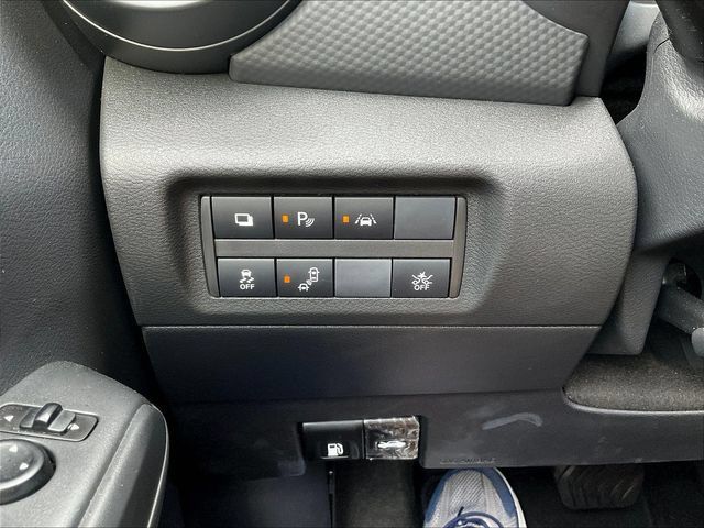 Certified 2025 Nissan Kicks Play S FWD image 17