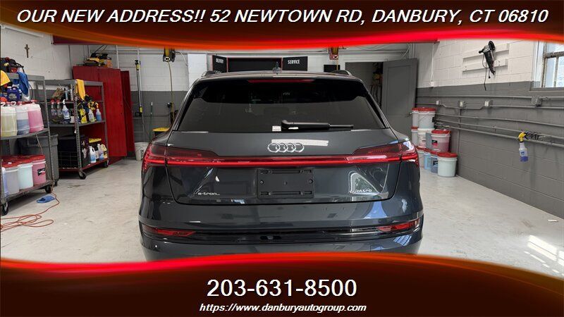 Used 2021 Audi e-tron Premium w/ Convenience Plus Package AWD/4WD image 4