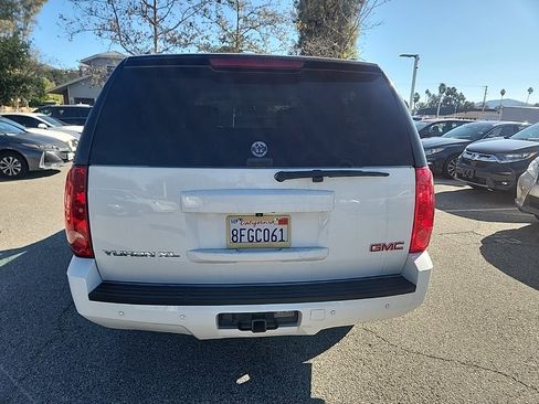 Used 2014 GMC Yukon XL SLT image 4