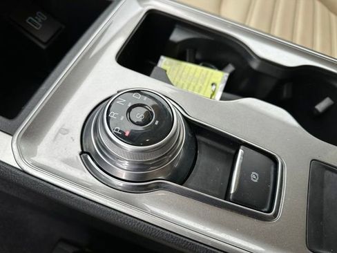 Used 2023 Ford Edge SEL w/ Convenience Package image 24