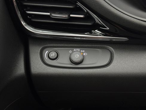 New 2026 Buick Envista Sport Touring w/ Convenience I Package FWD image 20