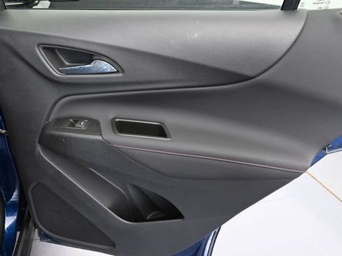 Used 2022 Chevrolet Equinox RS w/ RS Leather Package FWD image 30