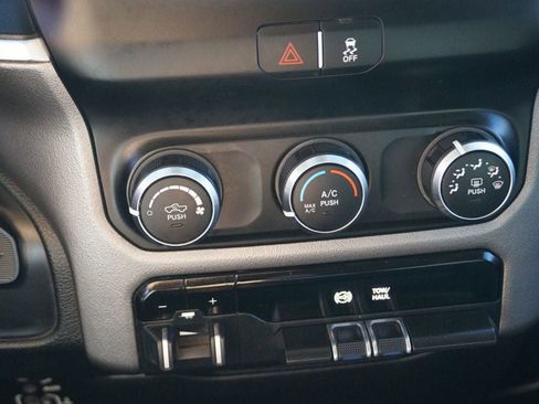 Used 2019 RAM 2500 Big Horn image 34