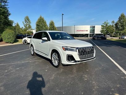 New 2025 Audi Q7 3.0T Premium Plus