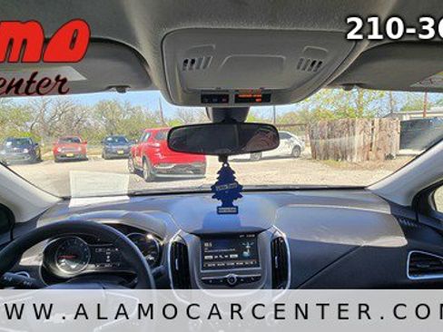 Used 2017 Chevrolet Cruze LT image 39